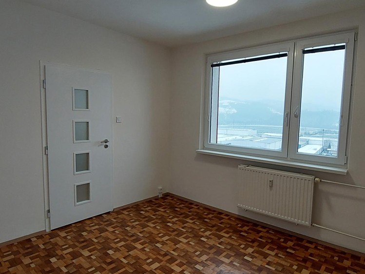 Pronájem bytu 2+1 45 m² - foto 4