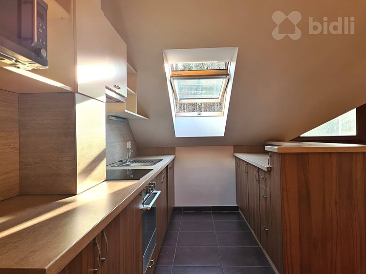 Pronájem bytu 2+kk 70 m² - foto 1