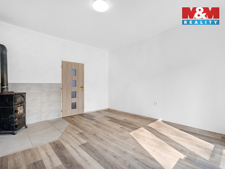 Pronájem bytu 3+1 69 m² - foto 4