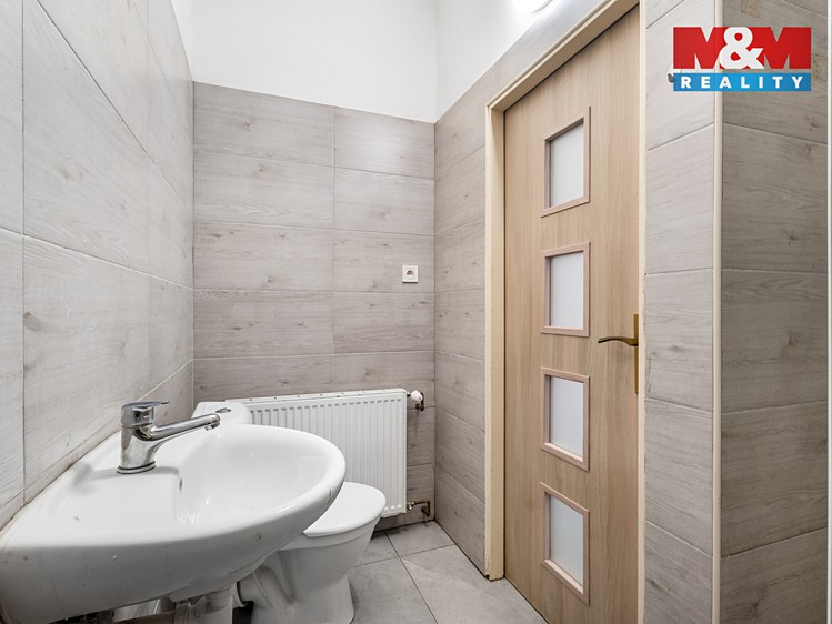 Pronájem bytu 3+1 69 m² - foto 5
