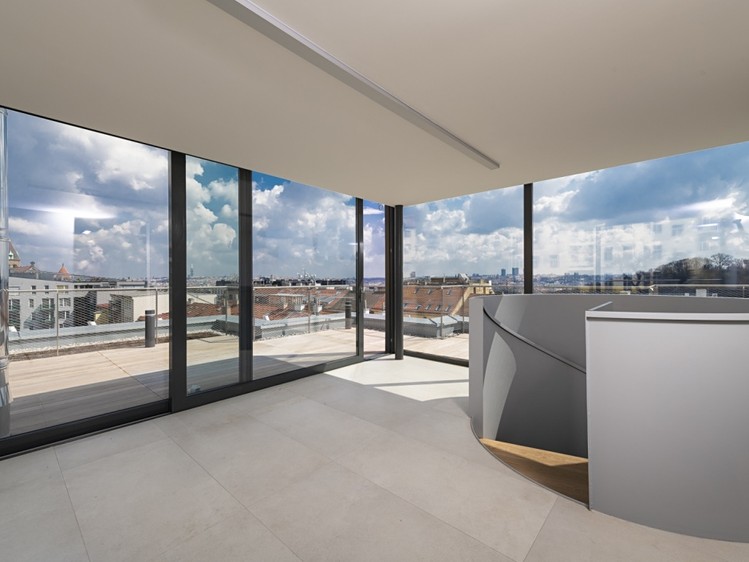 Pronájem bytu 4+kk 212 m² (Mezonet) - foto 1