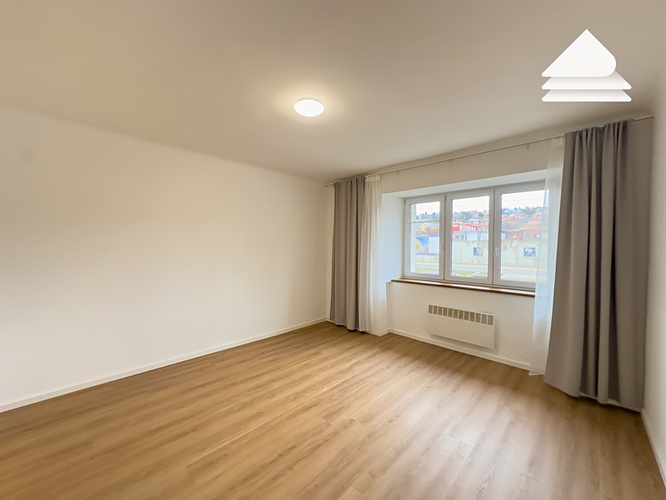 Pronájem bytu 1+kk 32 m² - foto 8