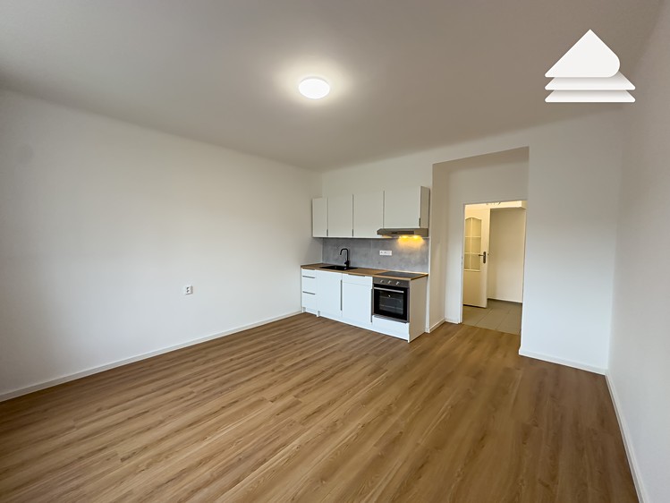 Pronájem bytu 1+kk 32 m² - foto 5