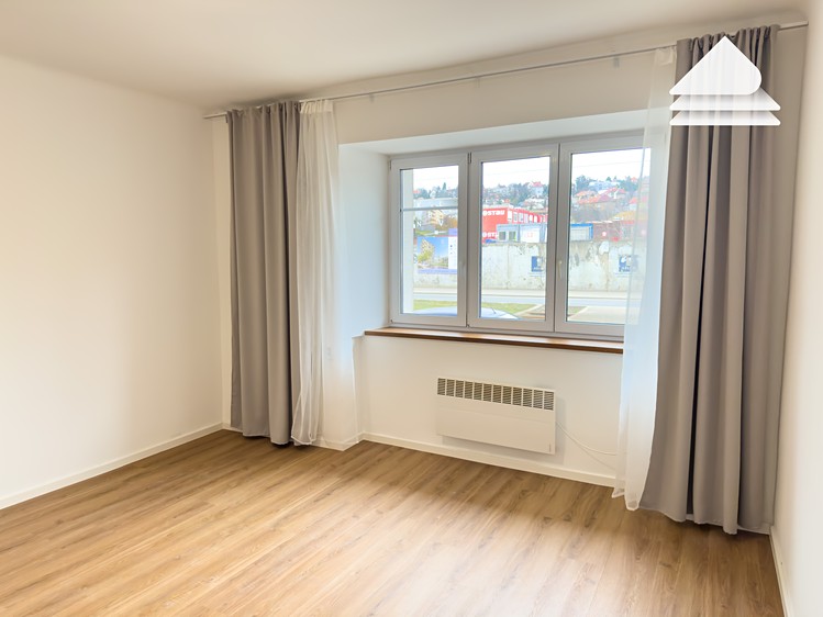 Pronájem bytu 1+kk 32 m² - foto 7