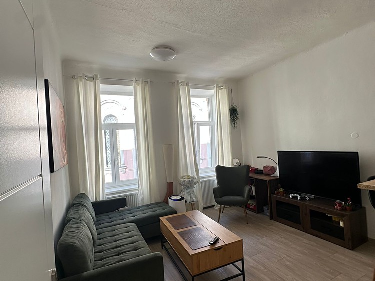 Pronájem bytu 2+kk 34 m² - foto 2