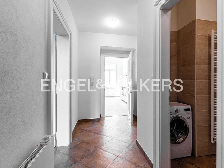 Pronájem bytu 2+kk 65 m² - foto 8