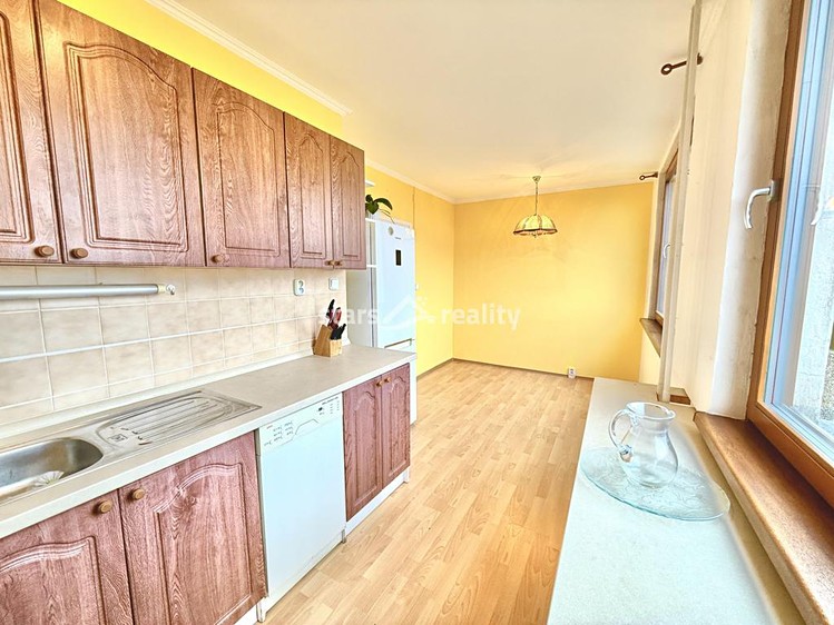 Pronájem bytu 3+1 80 m² - foto 4