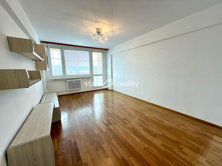 Pronájem bytu 3+1 68 m² - foto 1