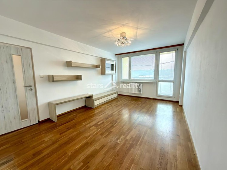 Pronájem bytu 3+1 68 m² - foto 3