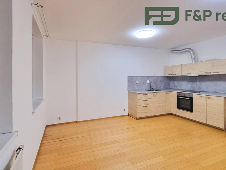 Pronájem bytu 1+kk 33 m² - foto 7