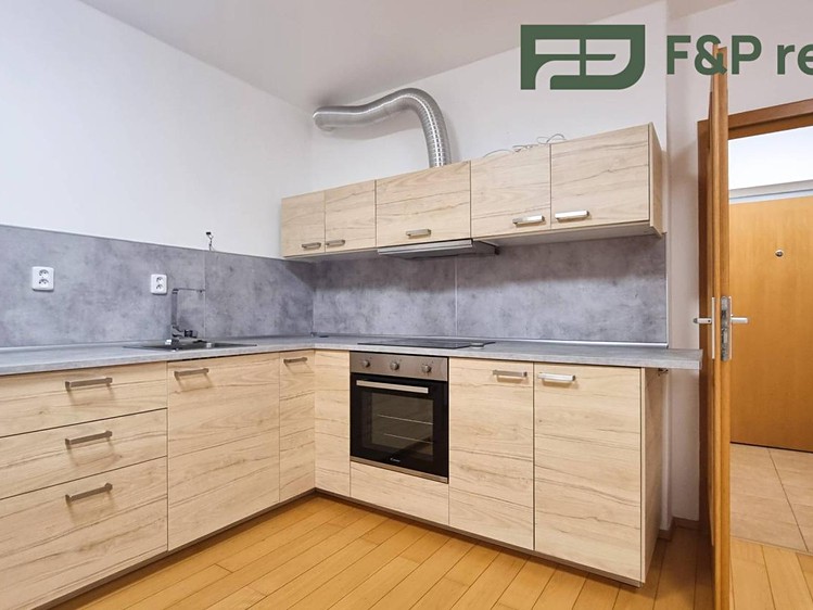 Pronájem bytu 1+kk 33 m² - foto 5