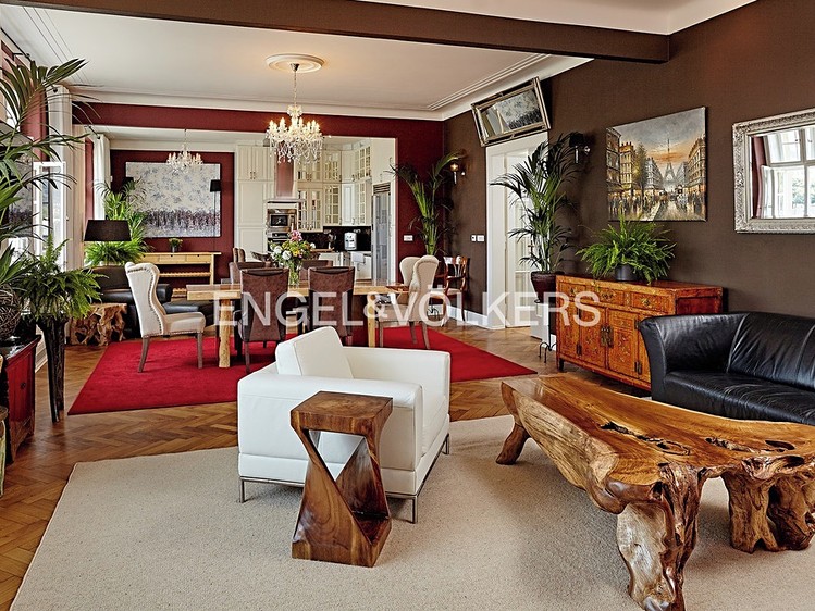 Pronájem bytu 4+kk 187 m² - foto 3