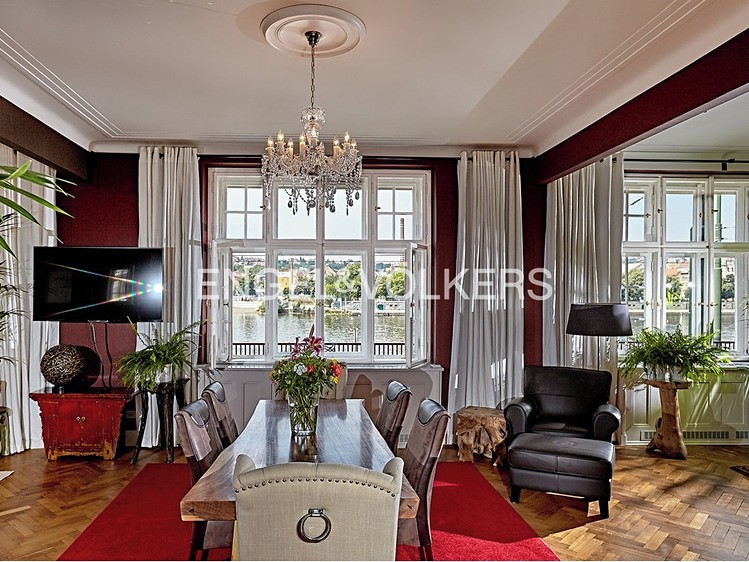 Pronájem bytu 4+kk 187 m² - foto 6