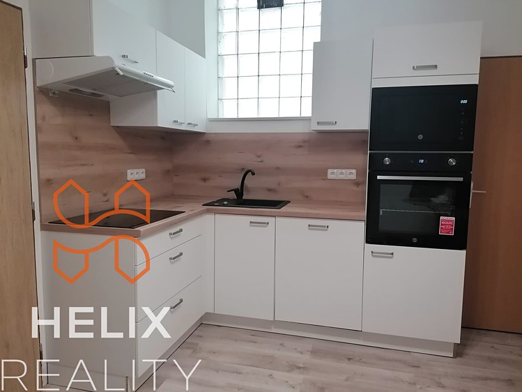 Pronájem bytu 3+1 75 m² - foto 6