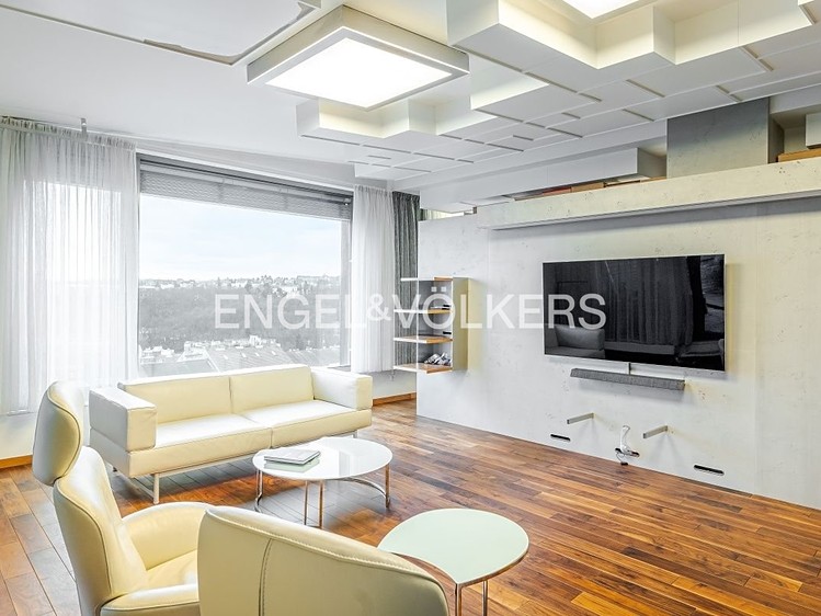 Pronájem bytu 4+kk 165 m² - foto 4