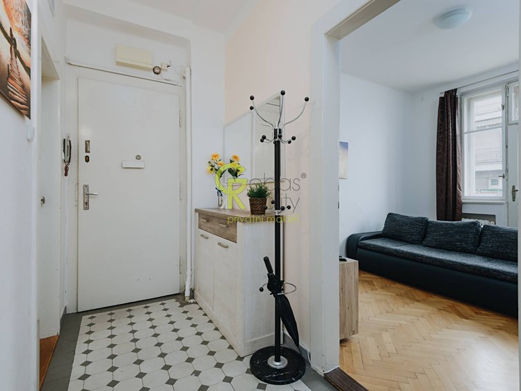 Pronájem bytu 2+1 52 m² - foto 4