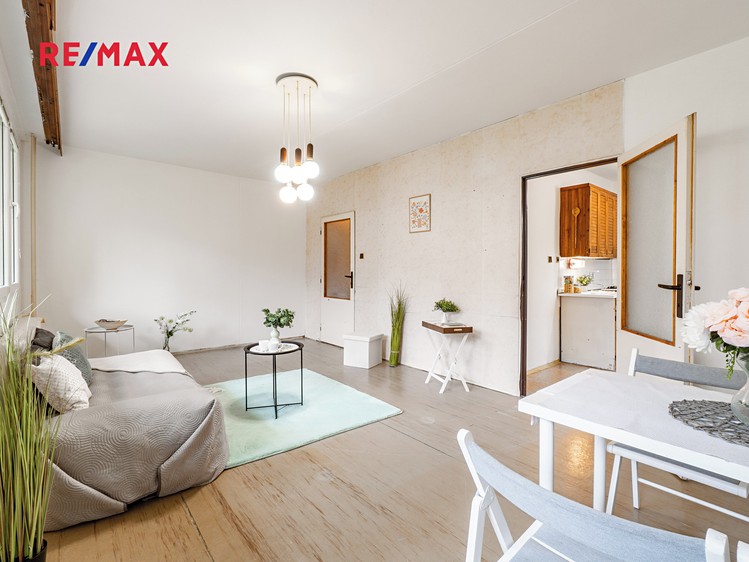 Pronájem bytu 3+1 67 m² - foto 2