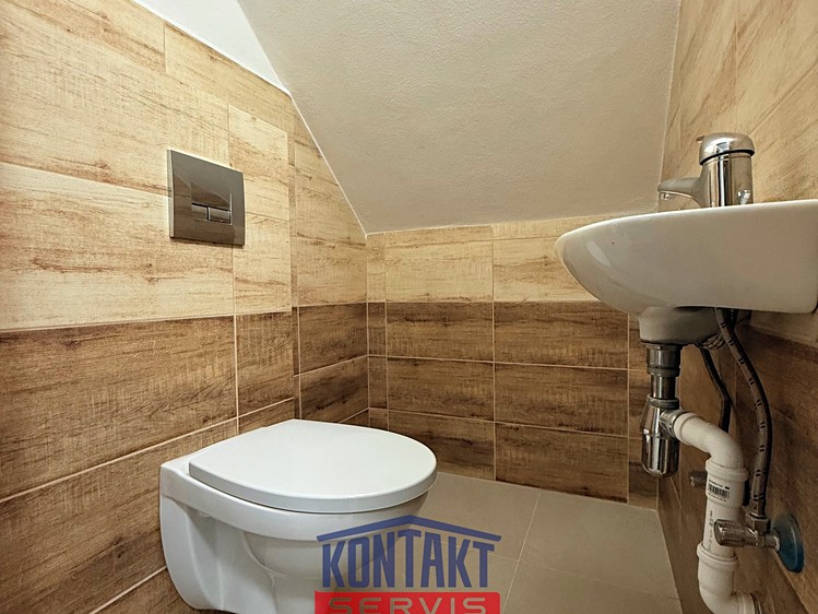 Pronájem bytu 3+kk 86 m² - foto 8