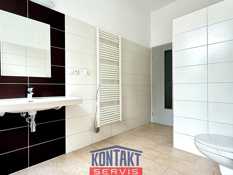 Pronájem bytu 3+1 90 m² - foto 5