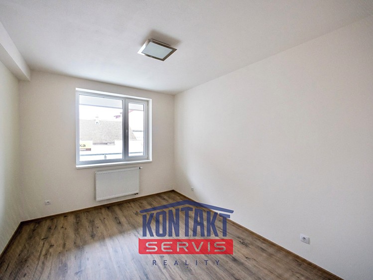 Pronájem bytu 2+kk 64 m² - foto 4