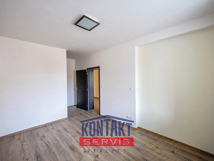 Pronájem bytu 2+kk 64 m² - foto 2