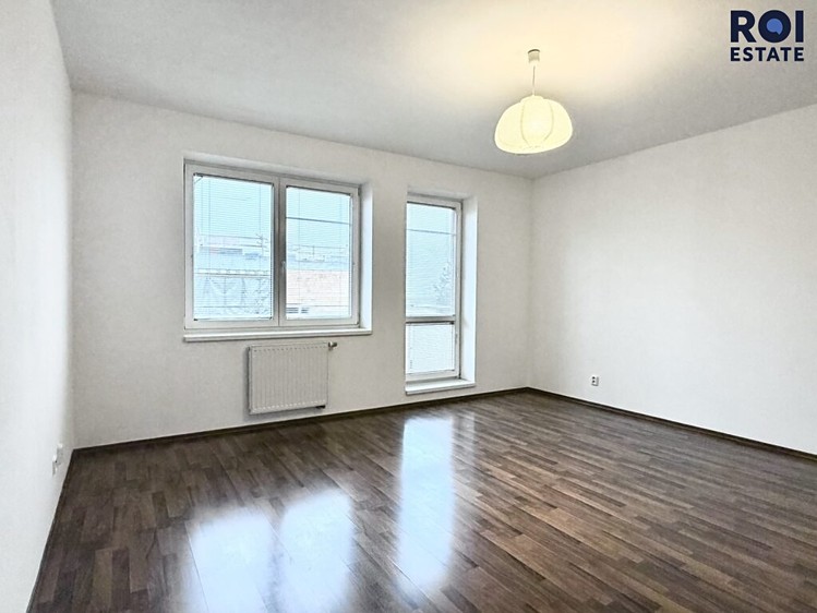 Pronájem bytu 1+kk 33 m² - foto 7