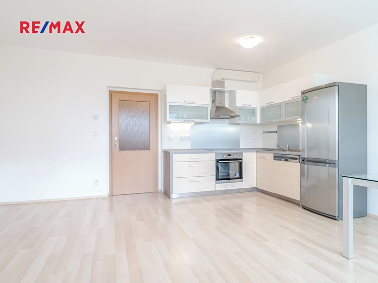 Pronájem bytu 3+kk 62 m² - foto 2