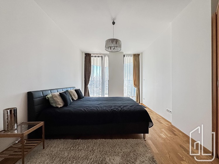 Pronájem bytu 2+kk 81 m² - foto 7