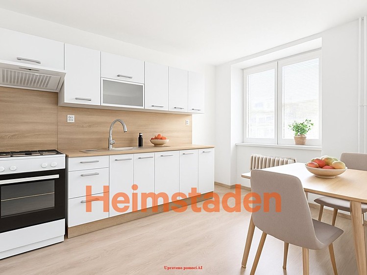 Pronájem bytu 2+1 92 m² - foto 2