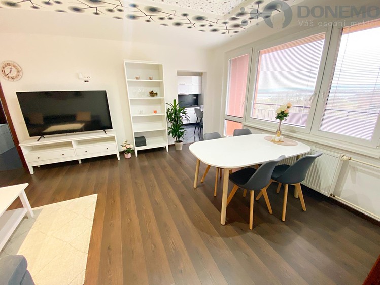 Pronájem bytu 4+1 76 m² - foto 6