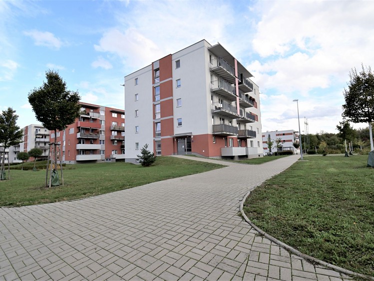 Pronájem bytu 2+kk 45 m² - foto 1
