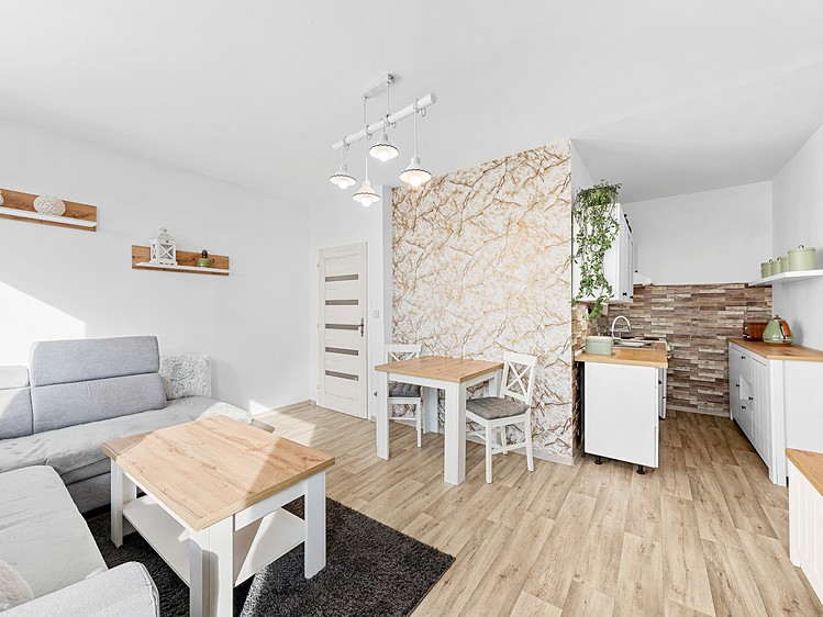 Pronájem bytu 1+kk 35 m² - foto 1