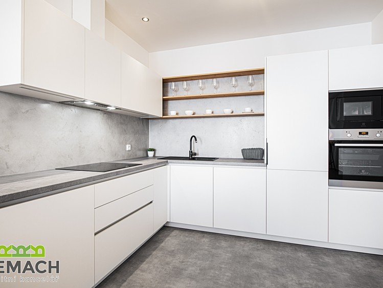 Pronájem bytu 2+kk 77 m² - foto 8