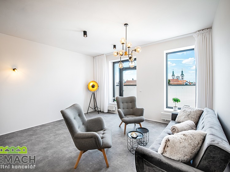Pronájem bytu 2+kk 77 m² - foto 6