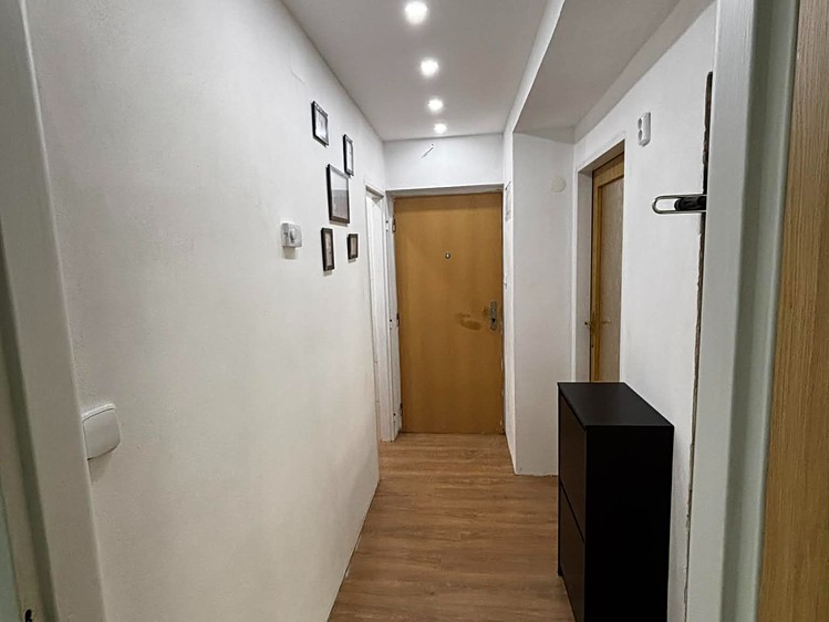 Pronájem bytu 3+kk 67 m² (Jednopodlažní) - foto 3