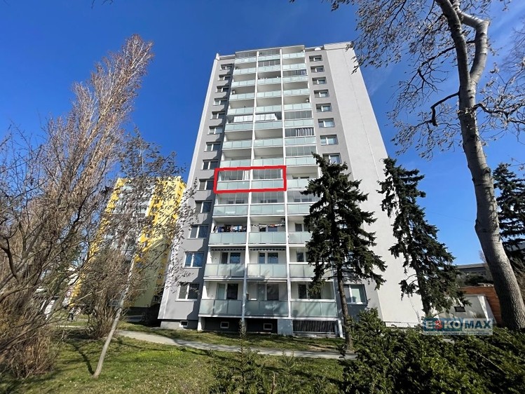 Pronájem bytu 3+1 68 m² - foto 1