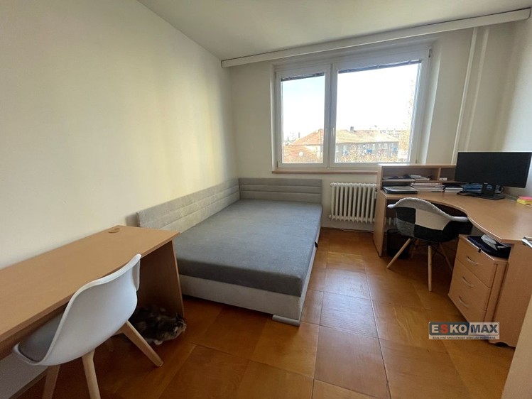 Pronájem bytu 3+1 68 m² - foto 8