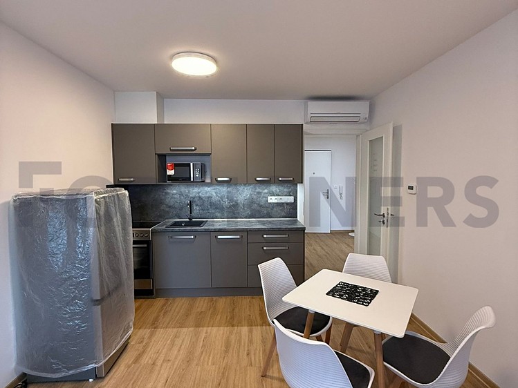 Pronájem bytu 2+kk 54 m² - foto 2