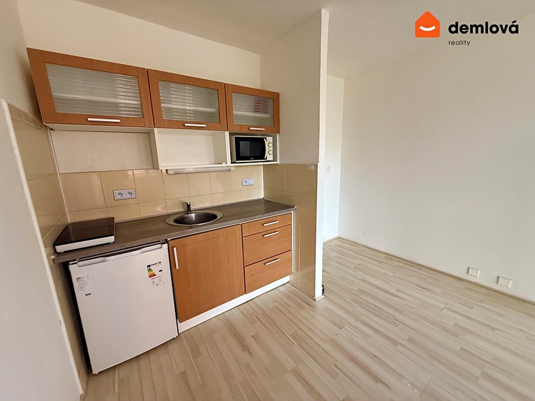 Pronájem bytu 1+kk 27 m² - foto 3
