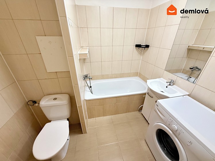 Pronájem bytu 1+kk 27 m² - foto 4