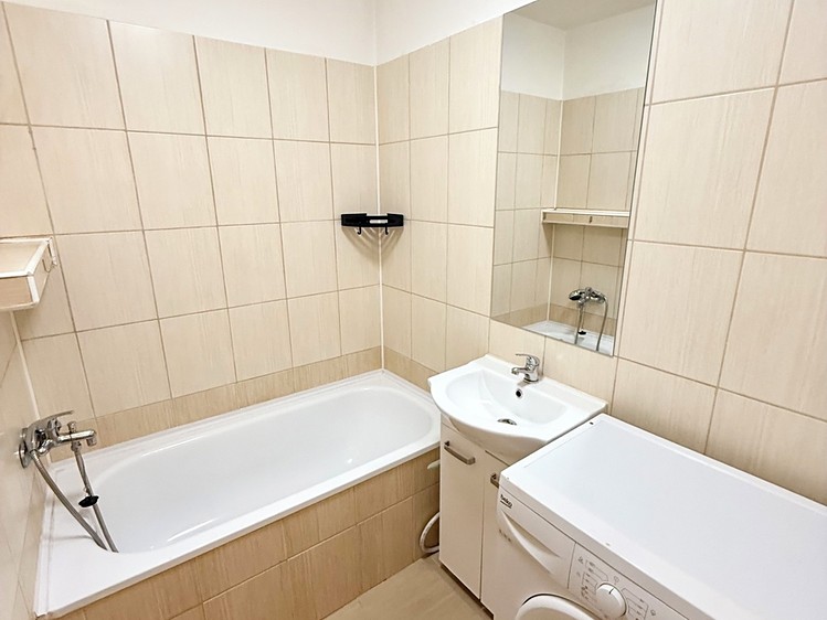 Pronájem bytu 1+kk 27 m² - foto 5