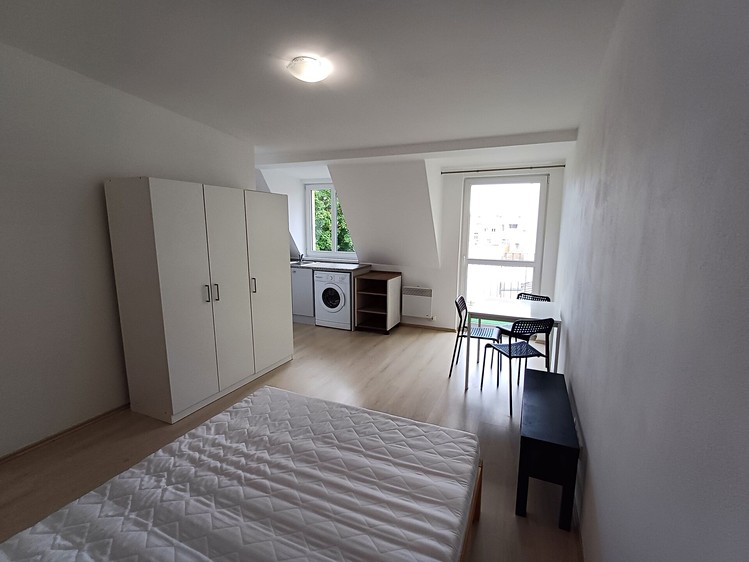 Pronájem bytu 1+kk 26 m² - foto 1