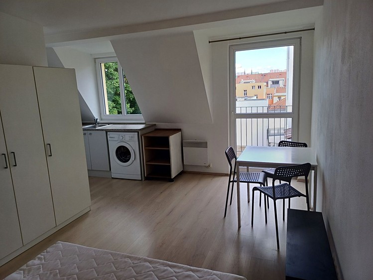 Pronájem bytu 1+kk 26 m² - foto 2