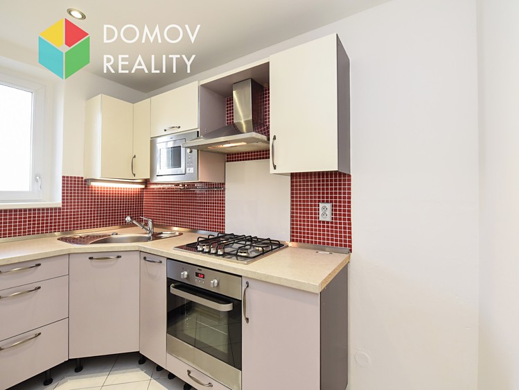 Pronájem bytu 3+1 63 m² - foto 1