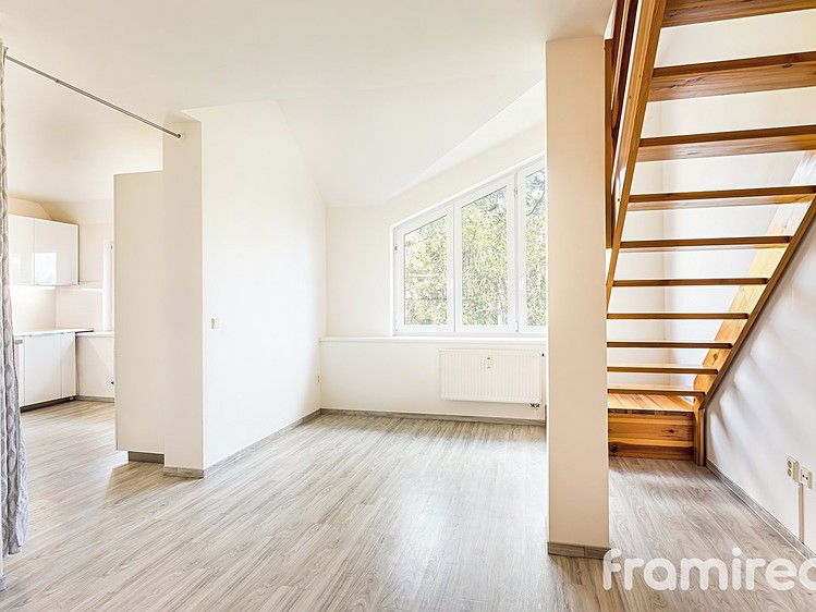 Pronájem bytu 3+kk 71 m² (Mezonet) - foto 2