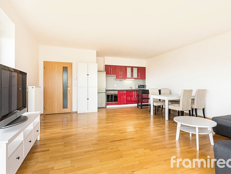 Pronájem bytu 2+kk 65 m² - foto 3