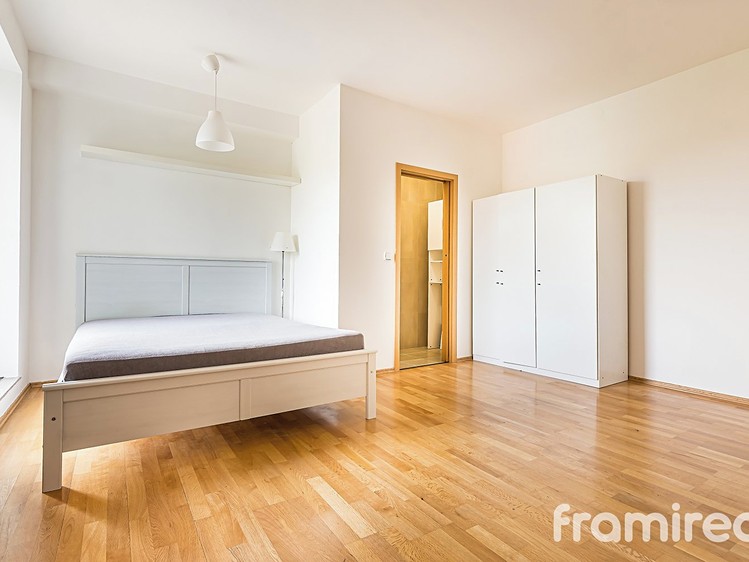 Pronájem bytu 2+kk 65 m² - foto 5