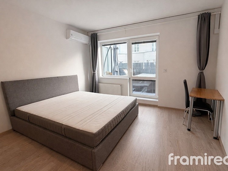 Pronájem bytu 2+kk 57 m² - foto 4