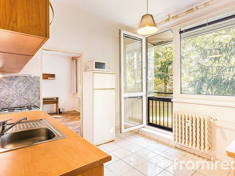 Pronájem bytu 3+1 75 m² - foto 2