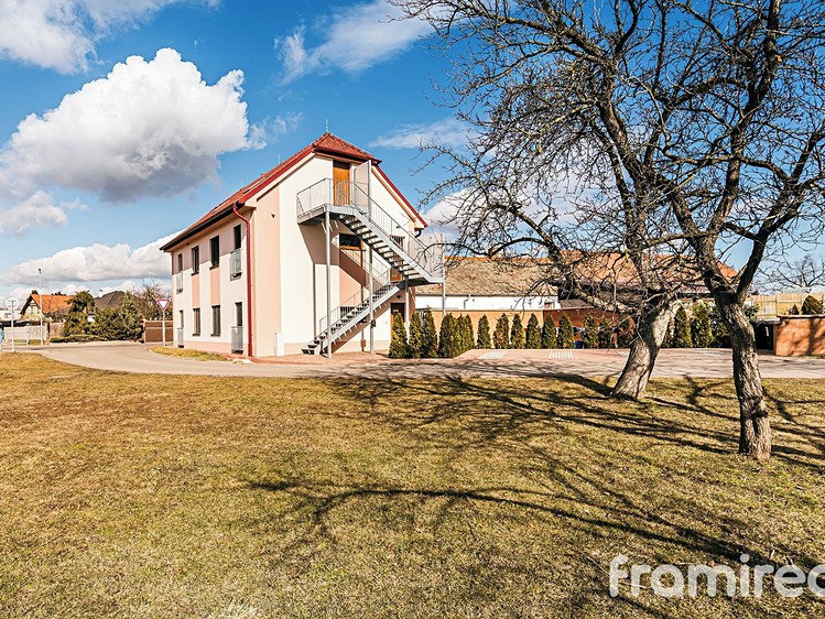Pronájem bytu 2+kk 49 m² - foto 2